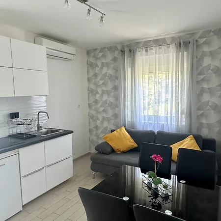 Resindenz Benni 4 Mit Beheitzem Grossem Pool *