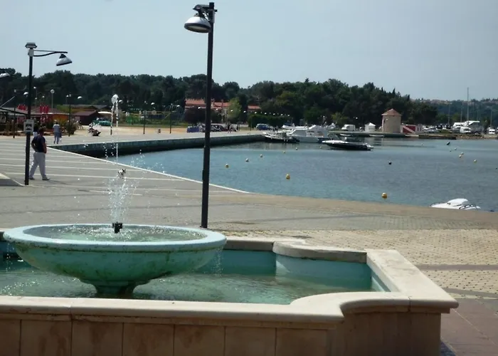 Resindenz Benni 4 Mit Beheitzem Grossem Pool * Medulin