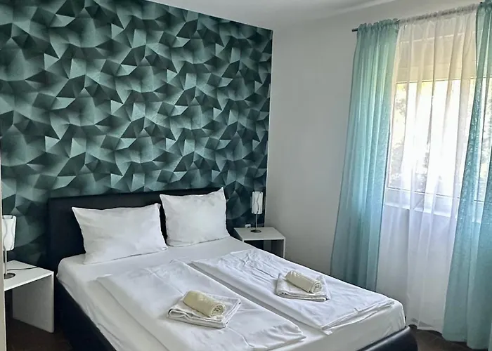 Resindenz Benni 4 Mit Beheitzem Grossem Pool * Medulin